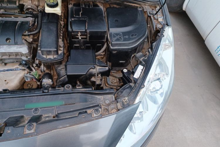 Used Peugeot 408 2011 1.6L Manual Comfort Edition Engine Bay Left