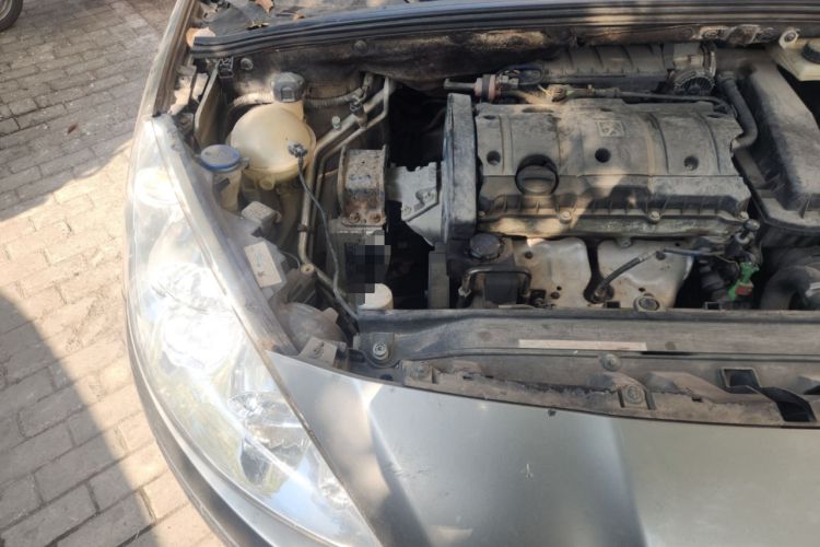 Used Peugeot 408 2011 1.6L Manual Comfort Edition Engine Bay Right