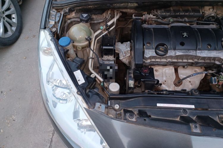 Used Peugeot 408 2011 1.6L Manual Comfort Edition Engine Bay Right