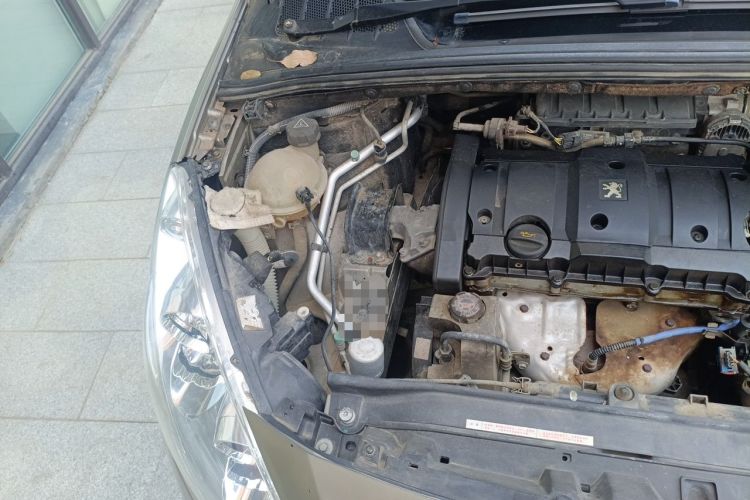 Used Peugeot 408 2011 1.6L Manual Comfort Edition Engine Bay Right
