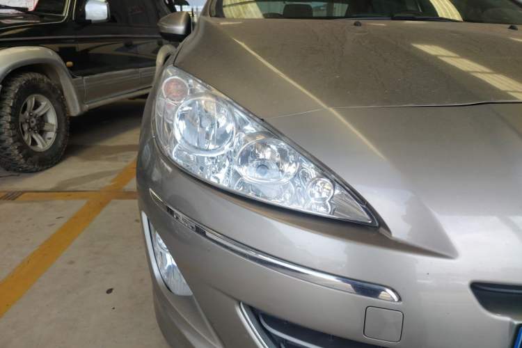 Used Peugeot 408 2011 1.6L Automatic Luxury Edition Right Front Headlight