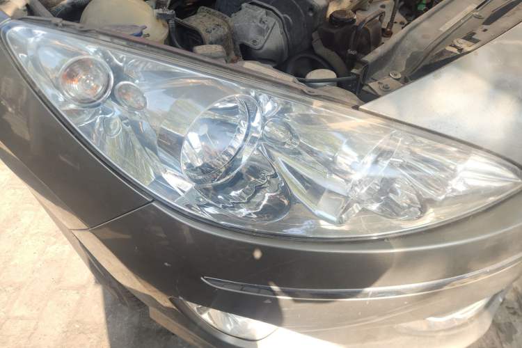 Used Peugeot 408 2011 1.6L Manual Comfort Edition Right Front Headlight