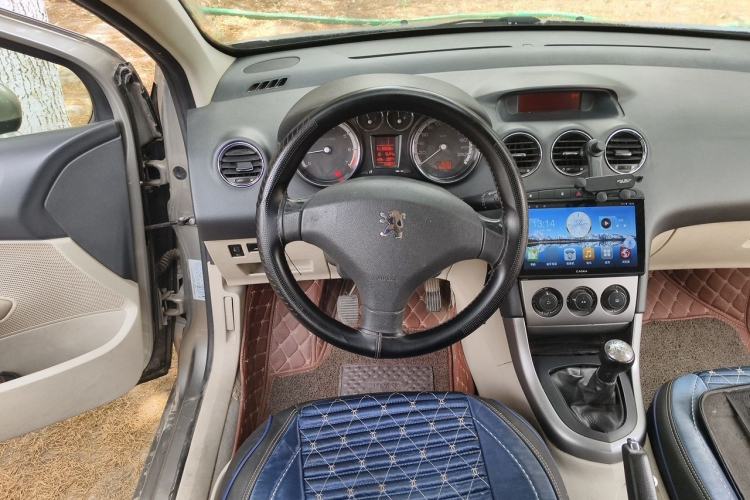 Used Peugeot 408 2011 1.6L Manual Comfort Edition Steering Wheel