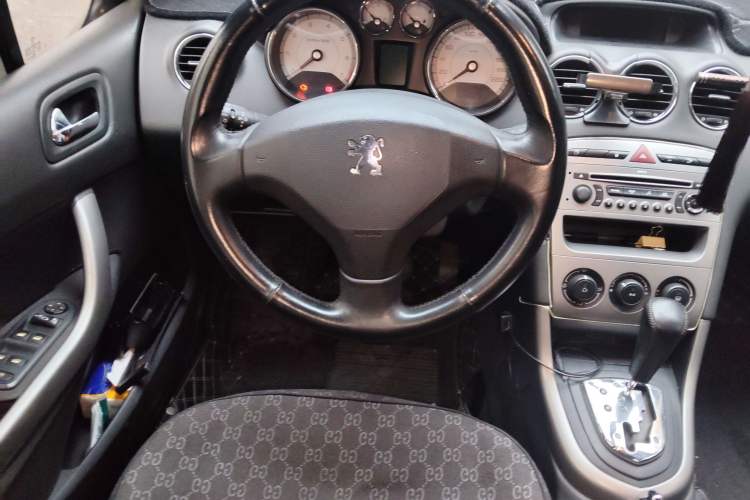Used Peugeot 408 2011 2.0L Automatic Comfort Edition Steering Wheel