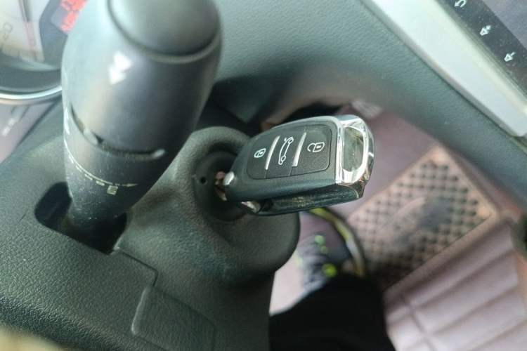 Used Peugeot 408 2011 1.6L Manual Comfort Edition Vehicle Key