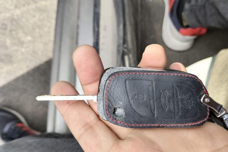 Used Peugeot 408 2011 1.6L Manual Comfort Edition Vehicle Key