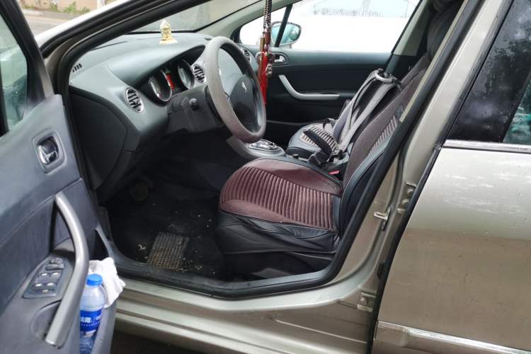 Used Peugeot 408 2011 2.0L Automatic Comfort Edition Driver Seat