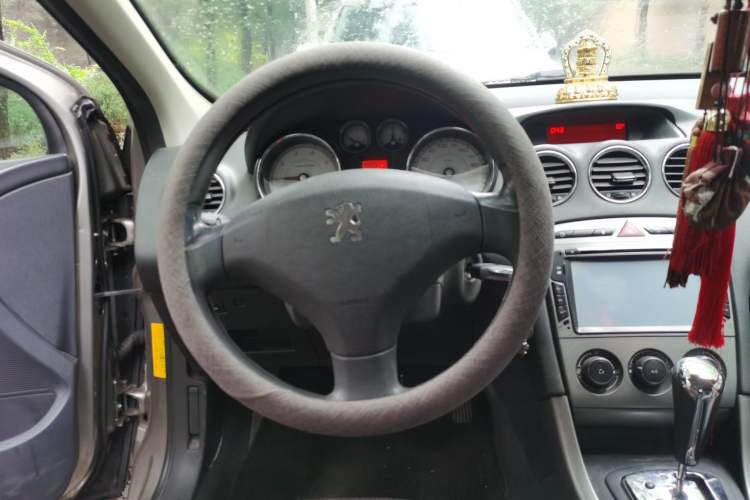 Used Peugeot 408 2011 2.0L Automatic Comfort Edition Steering Wheel