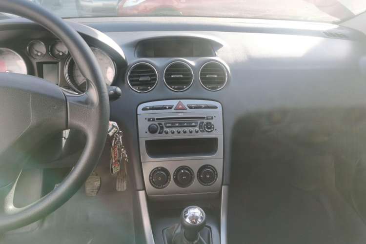 Used Peugeot 408 2011 2.0L Manual Comfort Edition Audio And AC Panel
