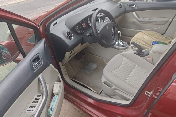 Used Peugeot 408 2011 2.0L Automatic Comfort Edition Driver Seat