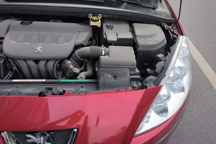 Used Peugeot 408 2011 2.0L Manual Luxury Edition Engine Bay Left