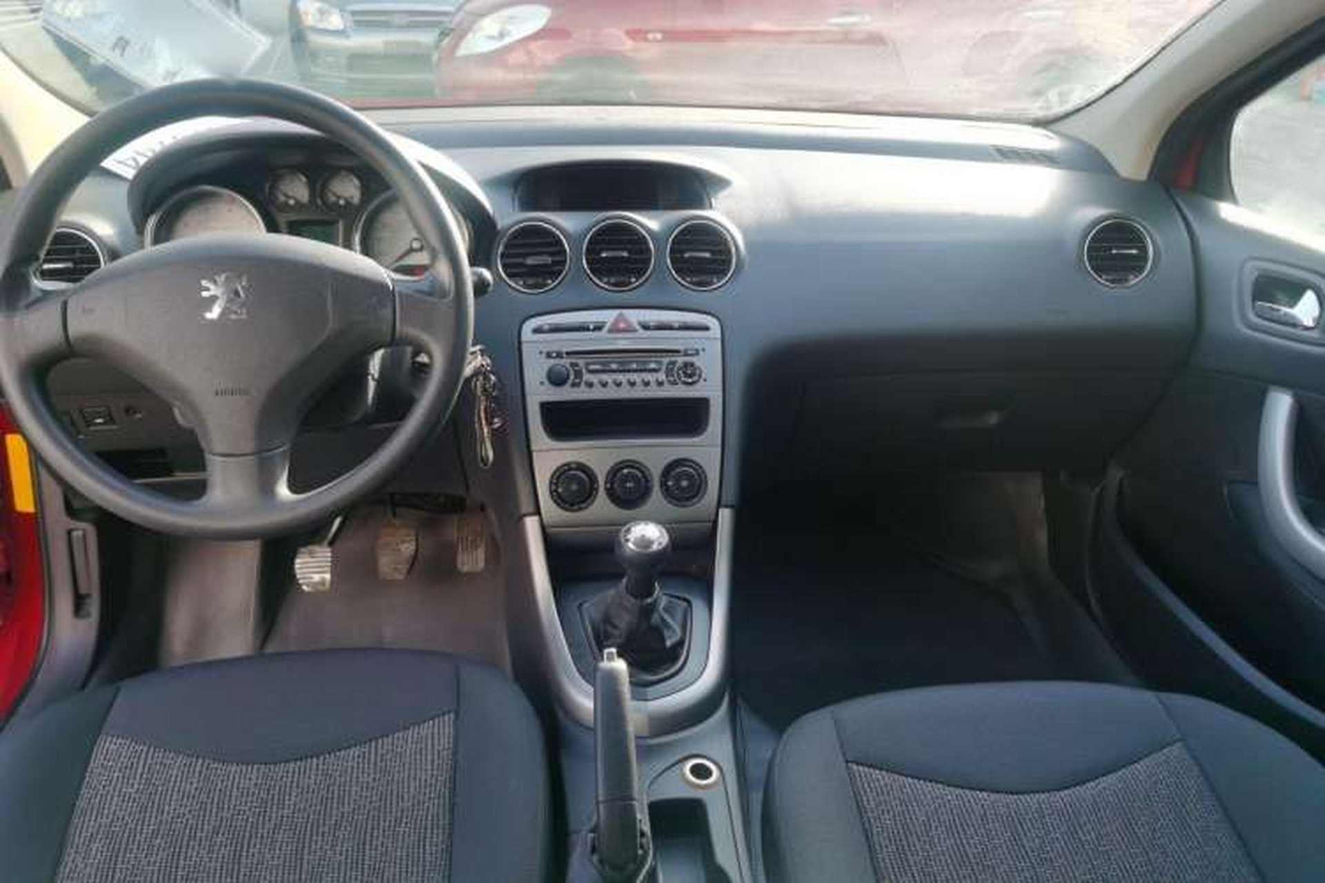 Used Peugeot 408 2011 2.0L Manual Comfort Edition Interior 4
