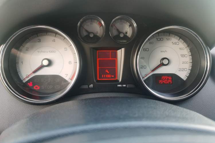 Used Peugeot 408 2011 2.0L Manual Comfort Edition Odometer Close Up