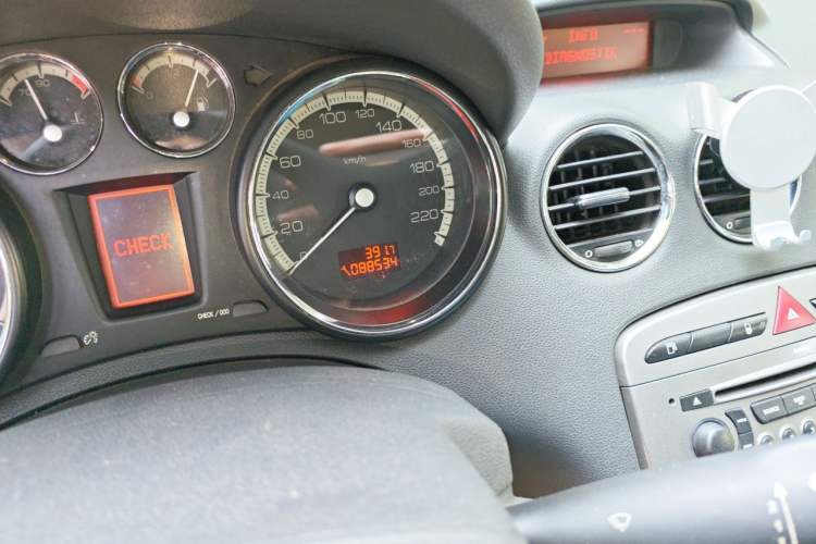 Used Peugeot 408 2011 2.0L Automatic Comfort Edition Odometer Close Up