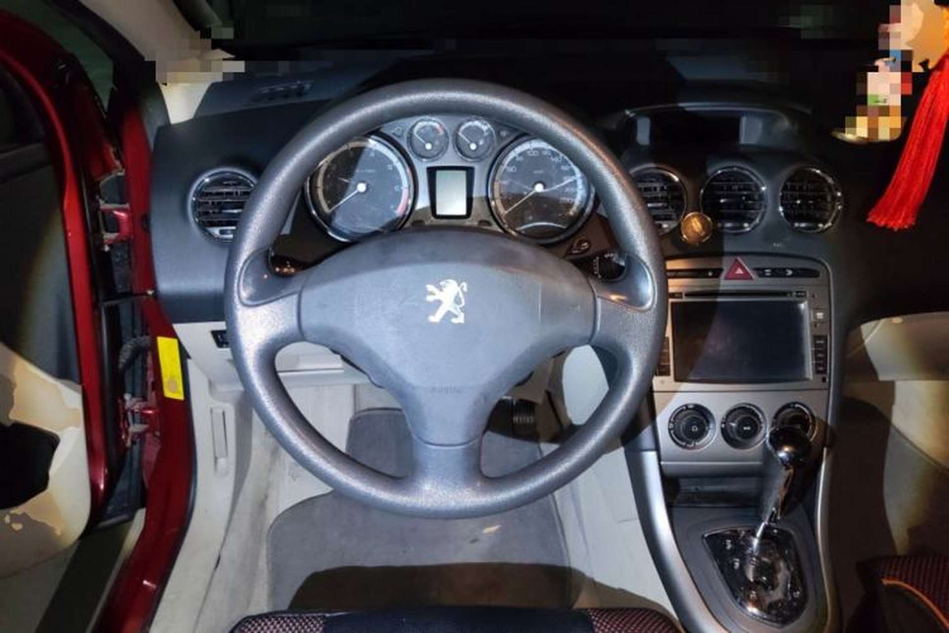 Used Peugeot 408 2011 2.0L Automatic Comfort Edition Steering Wheel