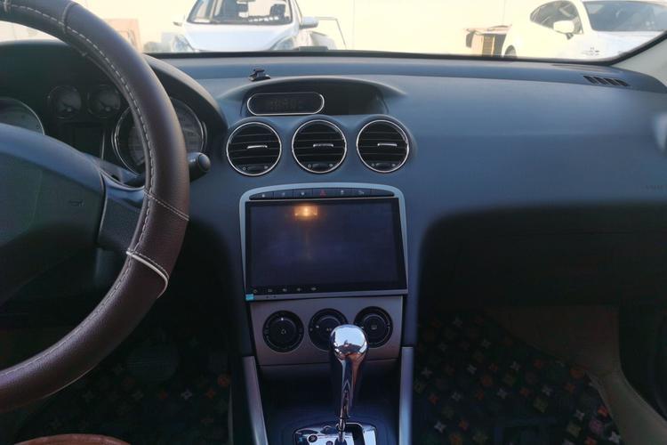 Used Peugeot 408 2011 2.0L Automatic Comfort Edition Audio And AC Panel