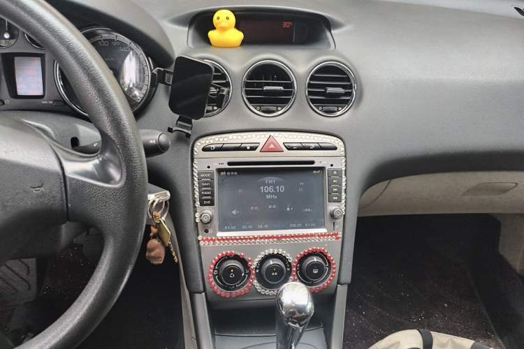Used Peugeot 408 2011 2.0L Automatic Comfort Edition Audio And AC Panel