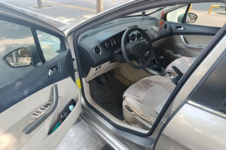 Used Peugeot 408 2011 2.0L Manual Comfort Edition Driver Seat