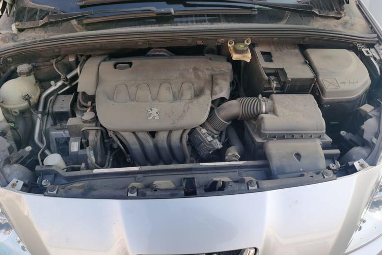 Used Peugeot 408 2011 2.0L Automatic Comfort Edition Engine Bay