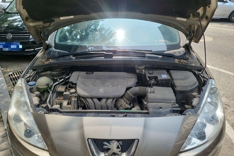 Used Peugeot 408 2011 2.0L Automatic Comfort Edition Engine Bay