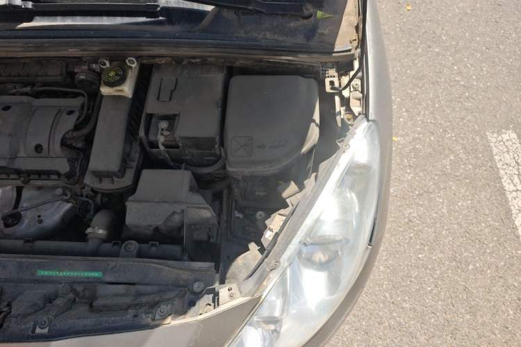Used Peugeot 408 2011 1.6L Manual Comfort Edition Engine Bay Left