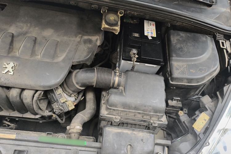 Used Peugeot 408 2011 2.0L Automatic Comfort Edition Engine Bay Left