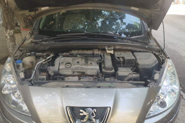 Used Peugeot 408 2011 1.6L Manual Comfort Edition Engine Bay
