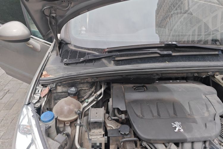 Used Peugeot 408 2011 2.0L Manual Comfort Edition Engine Bay Right