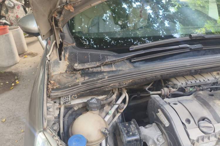 Used Peugeot 408 2011 1.6L Manual Comfort Edition Engine Bay Right