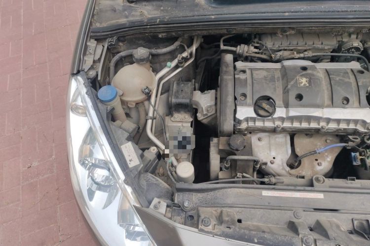 Used Peugeot 408 2011 1.6L Manual Comfort Edition Engine Bay Right