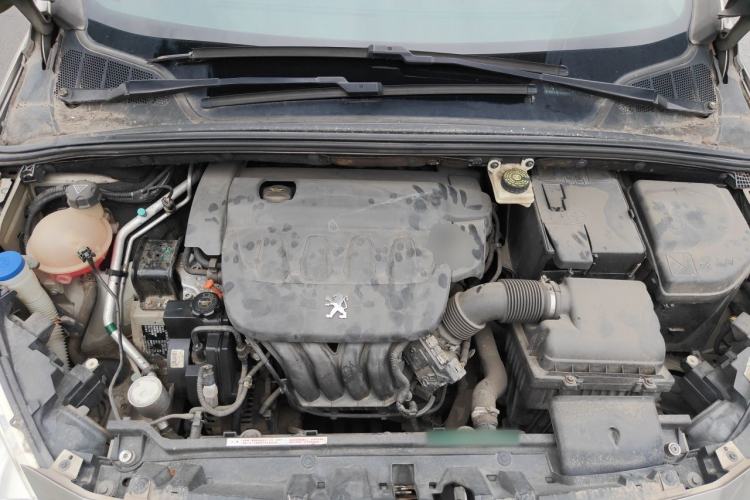 Used Peugeot 408 2011 2.0L Manual Comfort Edition Engine Bay