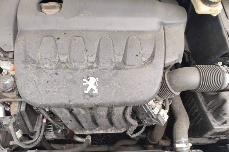 Used Peugeot 408 2011 2.0L Automatic Luxury Edition Engine Bay