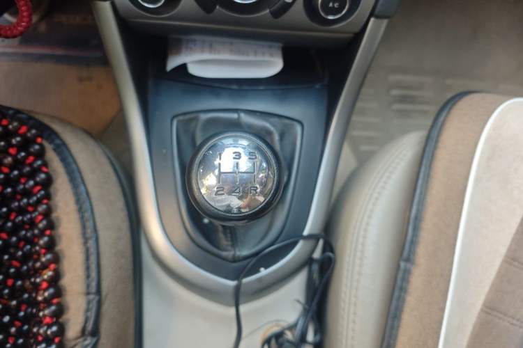 Used Peugeot 408 2011 1.6L Manual Comfort Edition Gear Lever