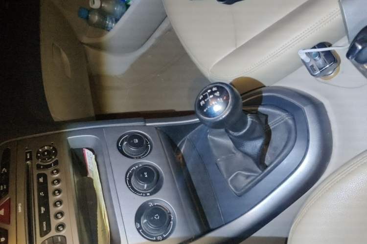 Used Peugeot 408 2011 1.6L Manual Comfort Edition Gear Lever