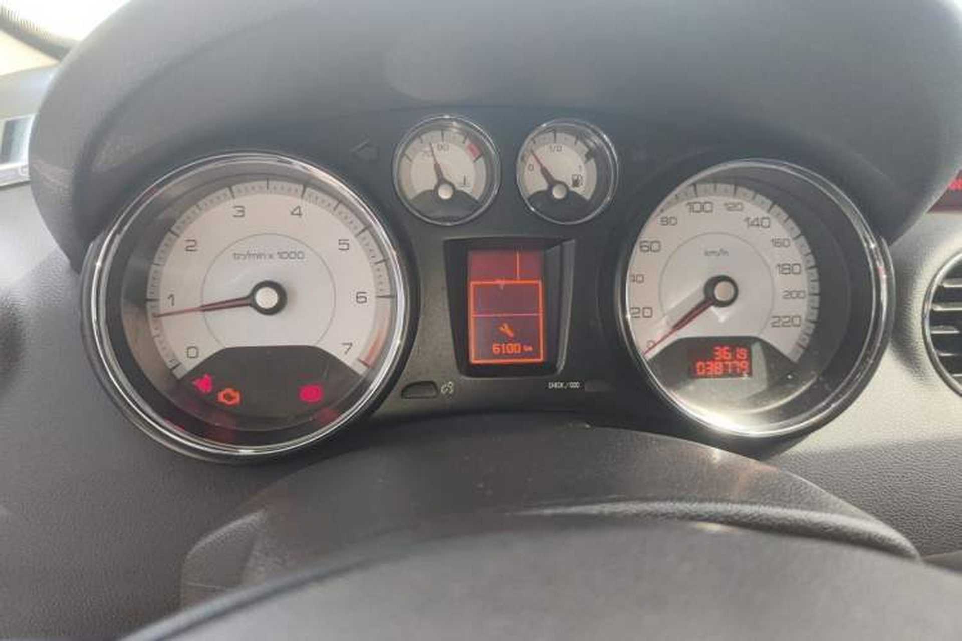 Used Peugeot 408 2011 2.0L Manual Comfort Edition Instrument Cluster