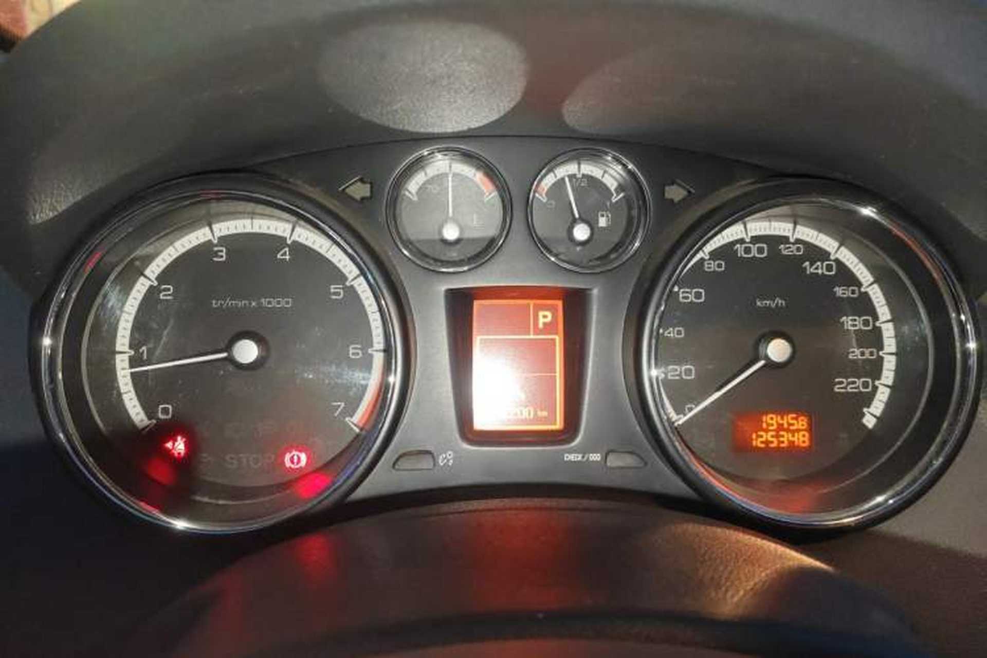 Used Peugeot 408 2011 2.0L Automatic Comfort Edition Instrument Cluster