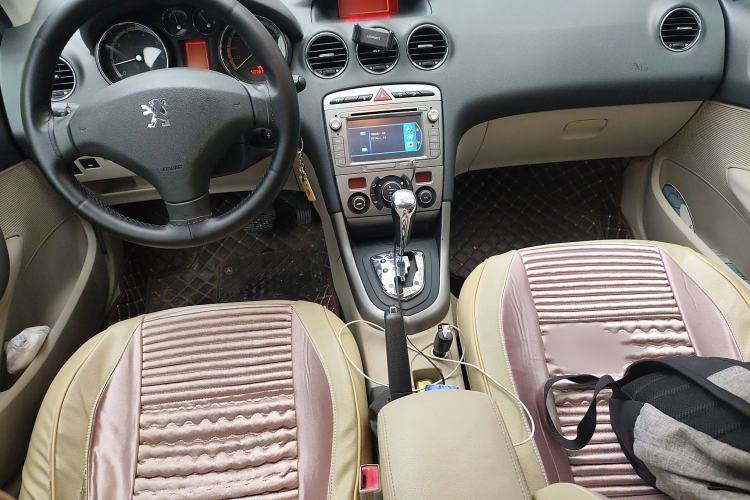 Used Peugeot 408 2011 2.0L Automatic Luxury Edition Interior 2