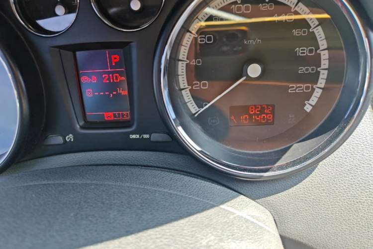Used Peugeot 408 2011 2.0L Automatic Comfort Edition Odometer Close Up