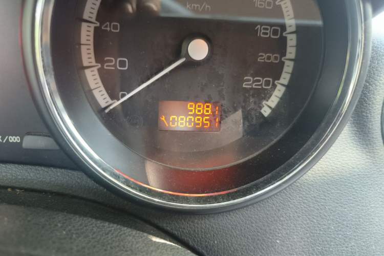 Used Peugeot 408 2011 2.0L Manual Comfort Edition Odometer Close Up