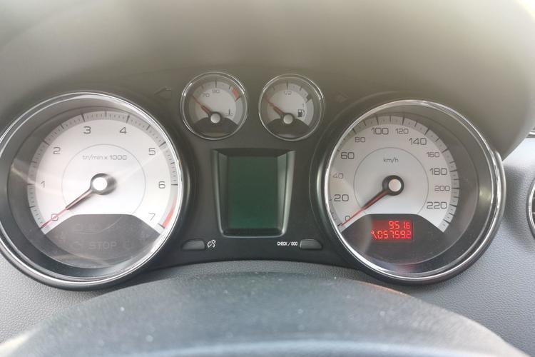 Used Peugeot 408 2011 2.0L Automatic Comfort Edition Odometer Close Up