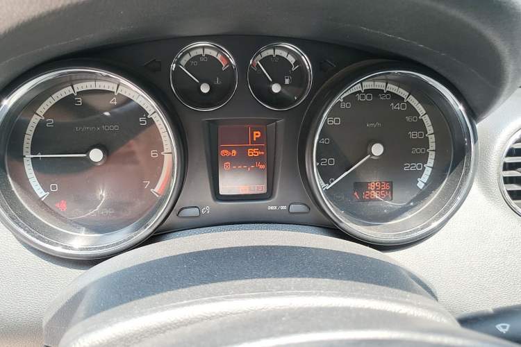 Used Peugeot 408 2011 2.0L Automatic Comfort Edition Odometer Close Up