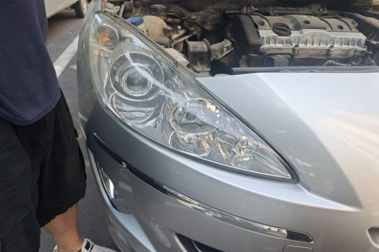 Used Peugeot 408 2011 1.6L Manual Comfort Edition Right Front Headlight
