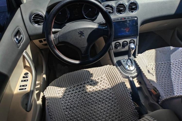 Used Peugeot 408 2011 2.0L Automatic Comfort Edition Steering Wheel