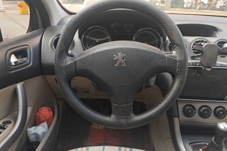 Used Peugeot 408 2011 1.6L Manual Comfort Edition Steering Wheel