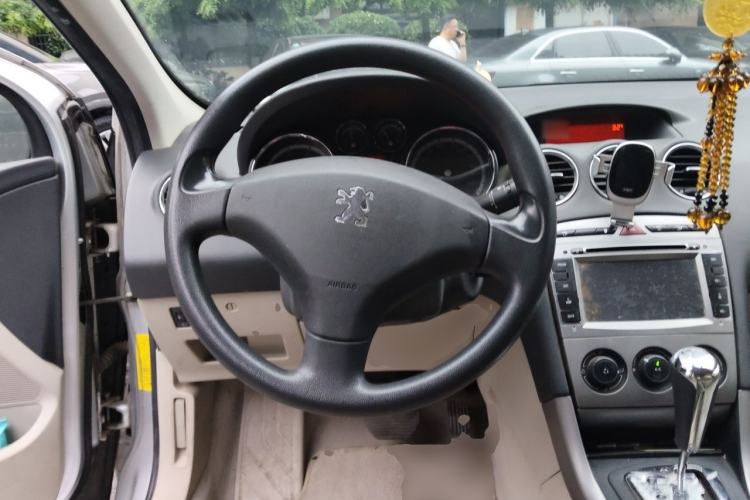 Used Peugeot 408 2011 1.6L Automatic Comfort Edition Steering Wheel