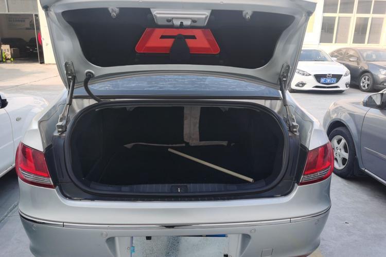 Used Peugeot 408 2011 2.0L Automatic Comfort Edition Trunk