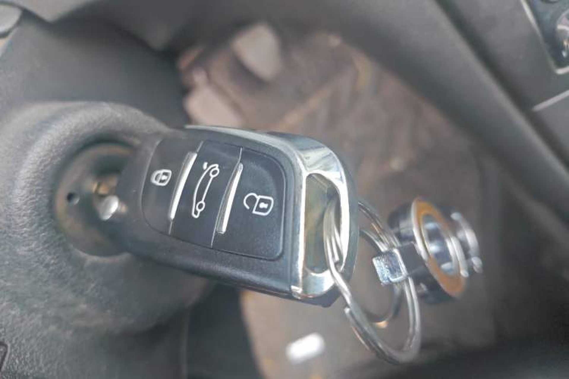 Used Peugeot 408 2011 2.0L Manual Comfort Edition Vehicle Key