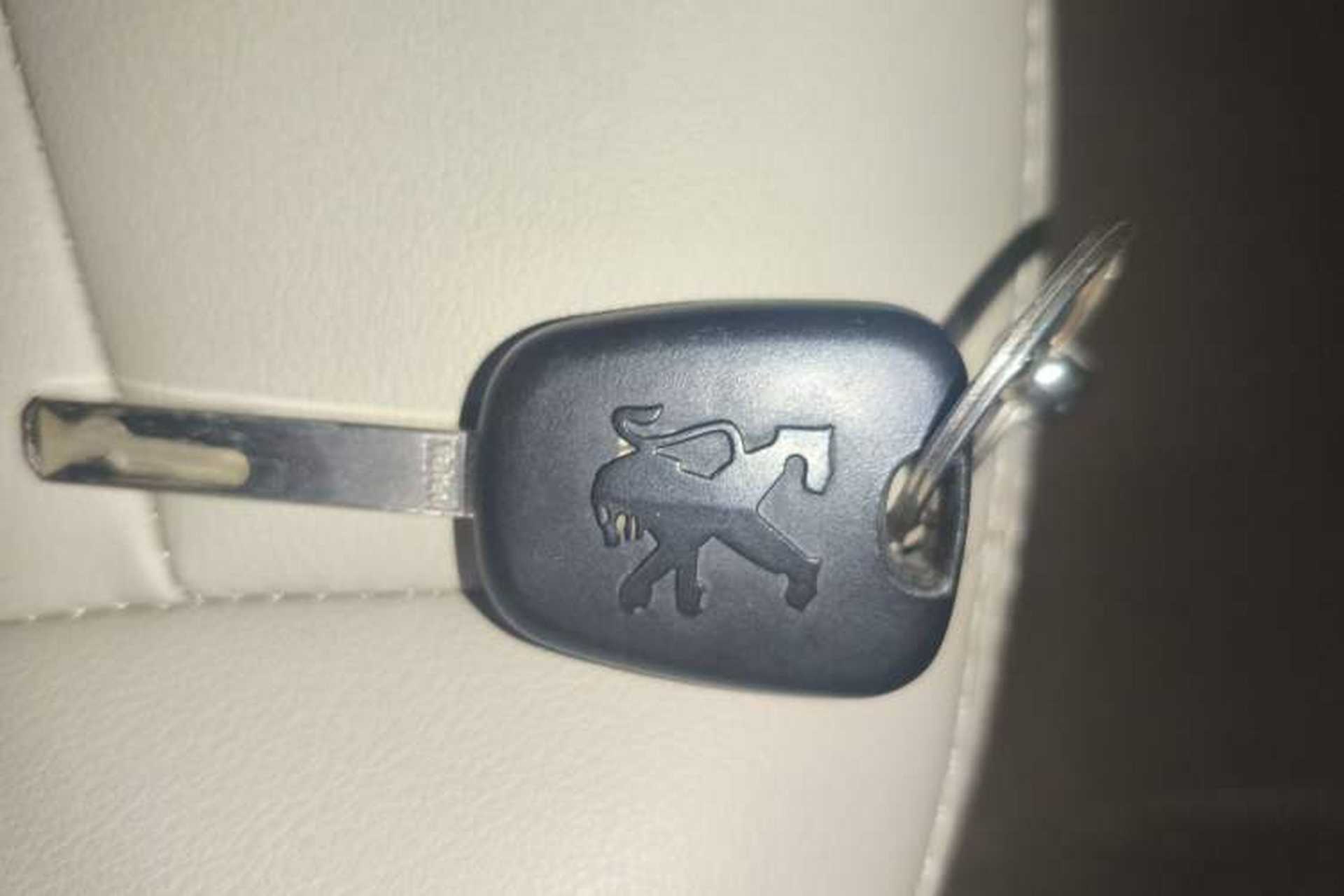 Used Peugeot 408 2011 2.0L Automatic Comfort Edition Vehicle Key