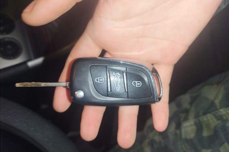 Used Peugeot 408 2011 2.0L Manual Comfort Edition Vehicle Key