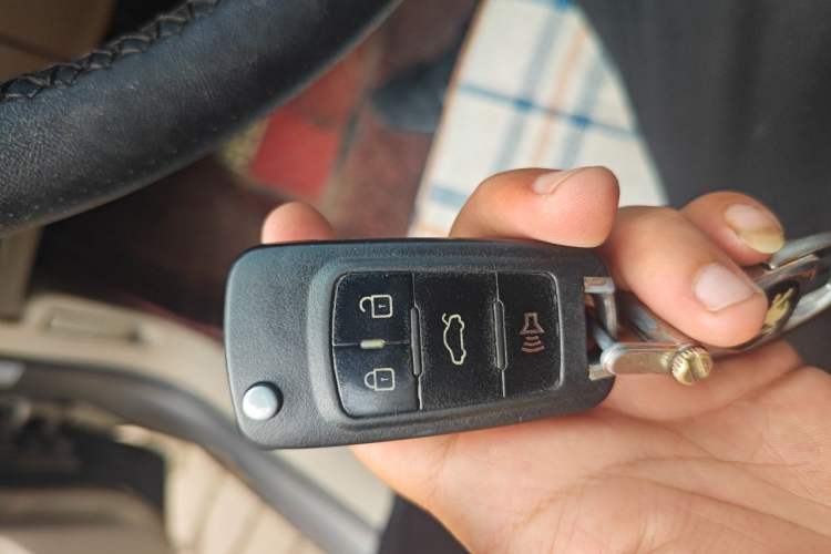Used Peugeot 408 2011 1.6L Manual Comfort Edition Vehicle Key